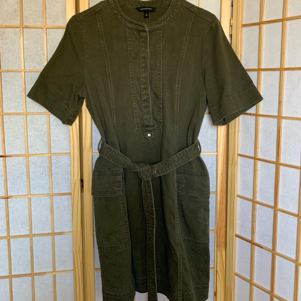 Banana Republic Utility Cargo Dress size 6